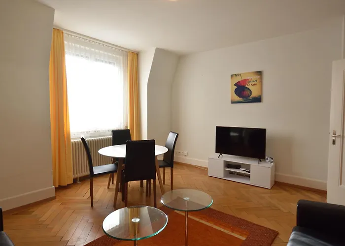 Cosy 2-Bedroom Near Lake - Stardust 31