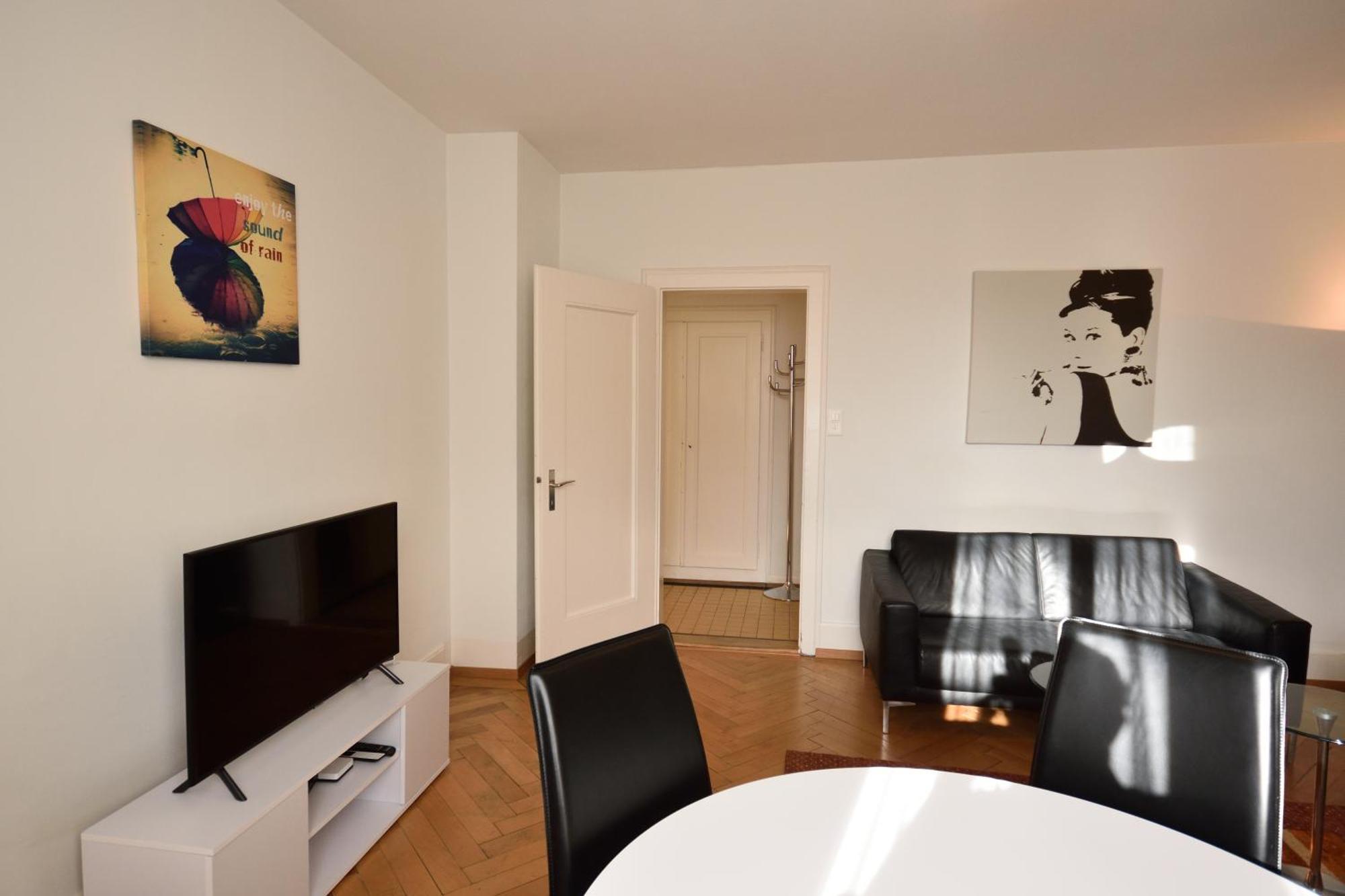 Cosy 2-bedroom Near - Stardust 31 Zürich